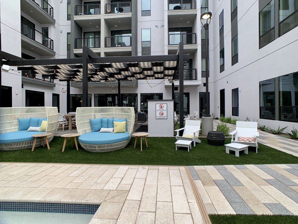 Kasa Phoenix Encanto Village Apartment