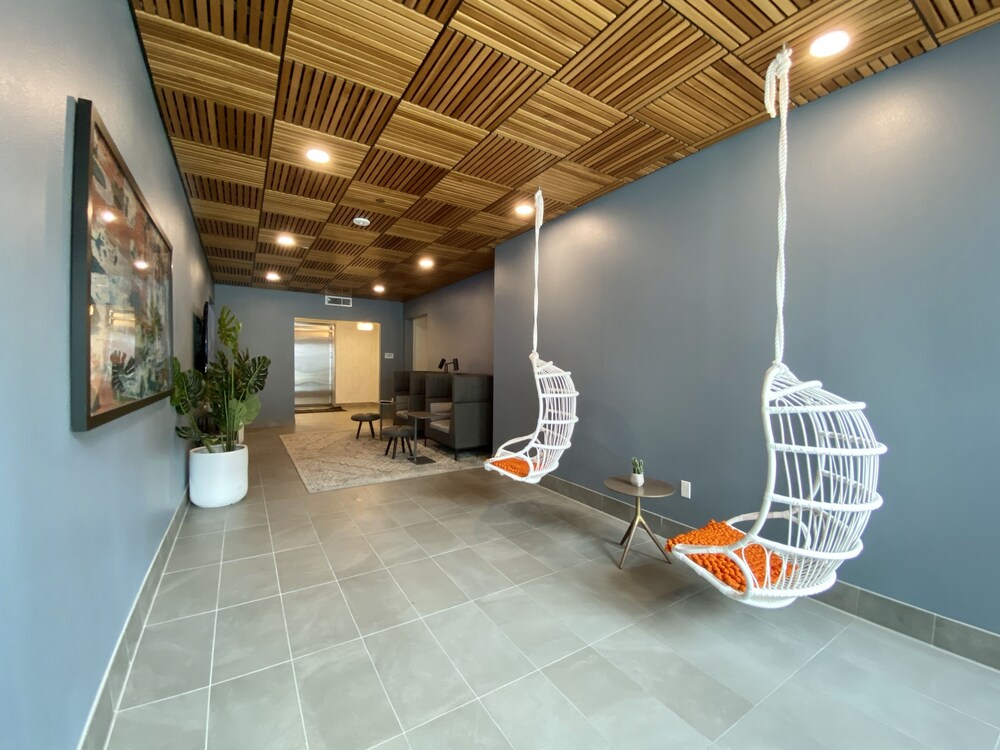 Kasa Phoenix Encanto Village Apartment