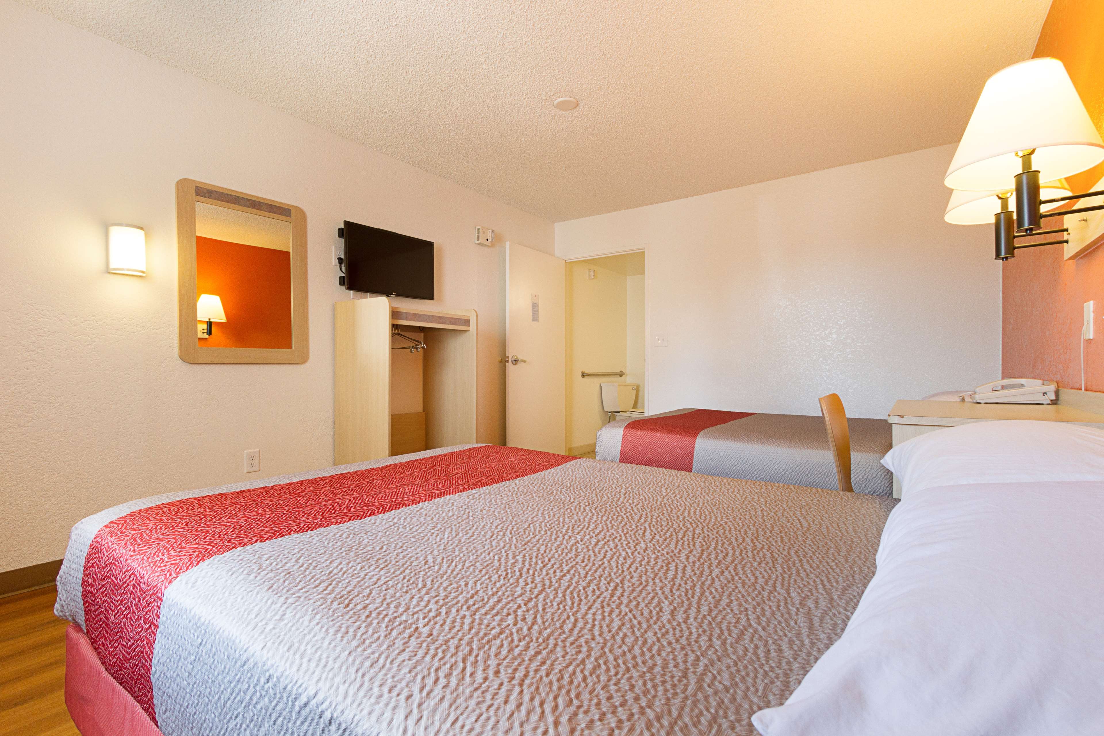 Red Roof Inn Phoenix - Midtown