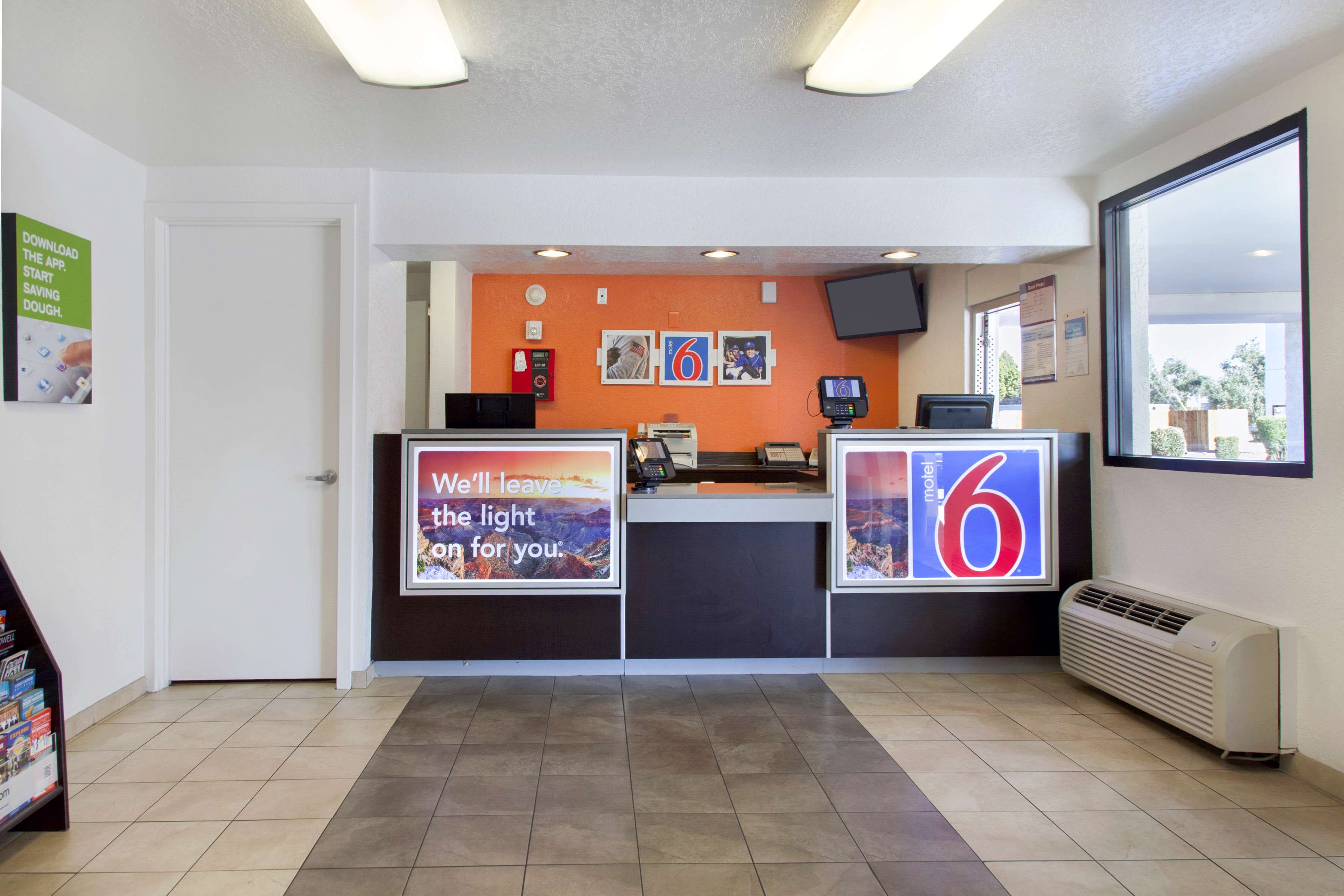 Phoenix Inn