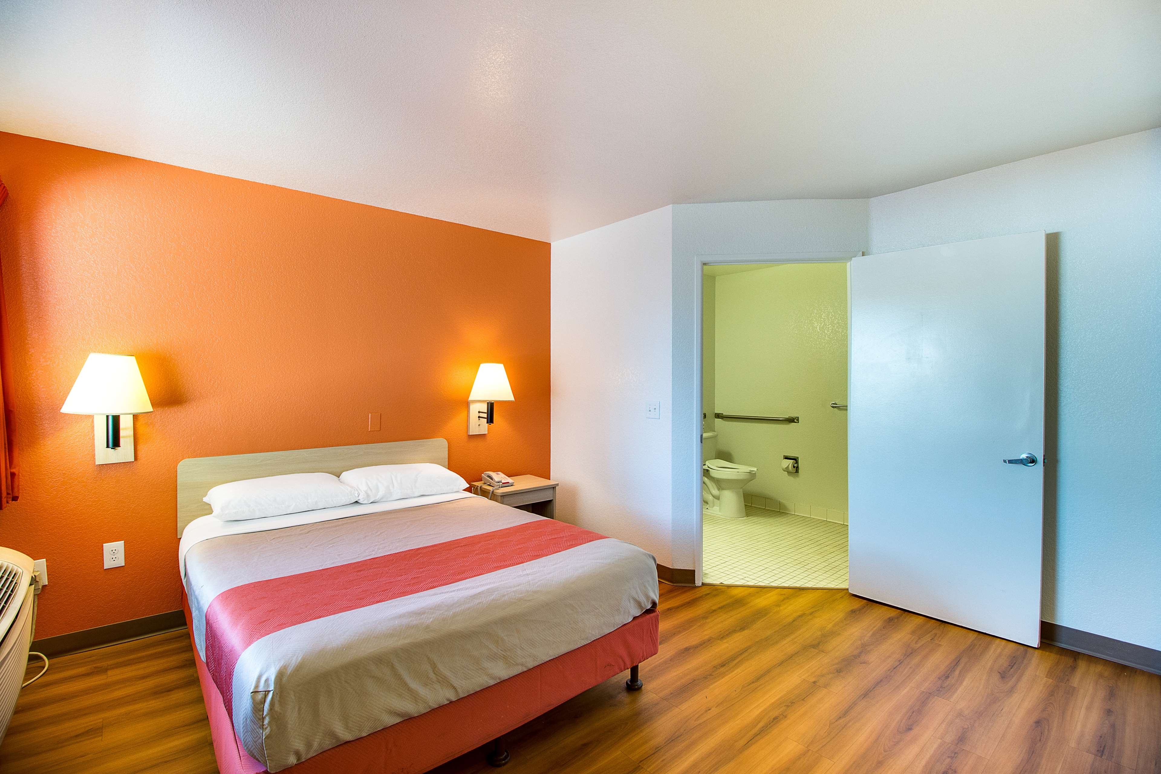 Motel 6 Phoenix East