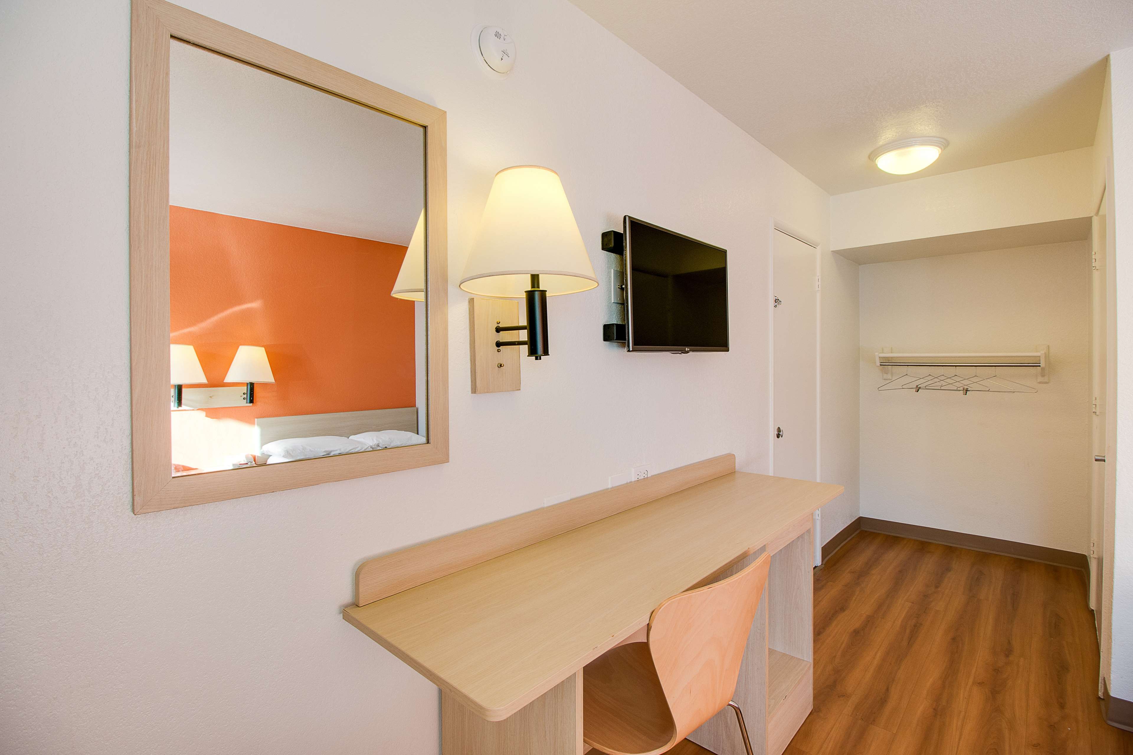 Motel 6 Phoenix East