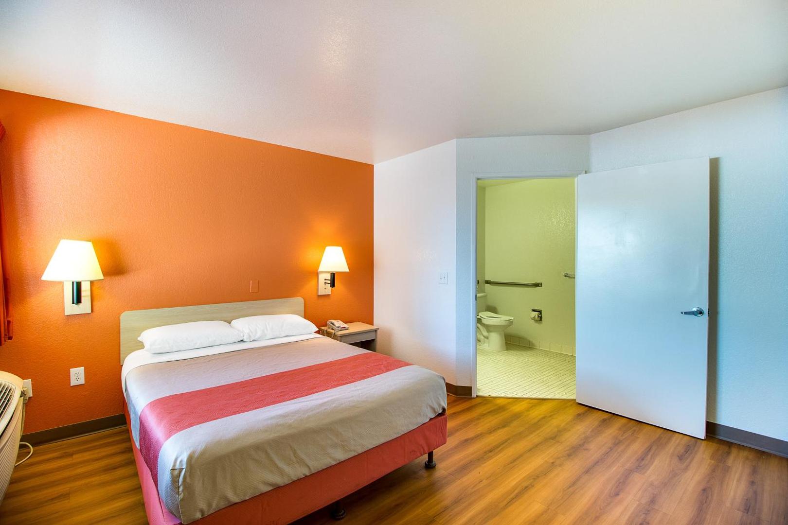 Motel 6 Phoenix East