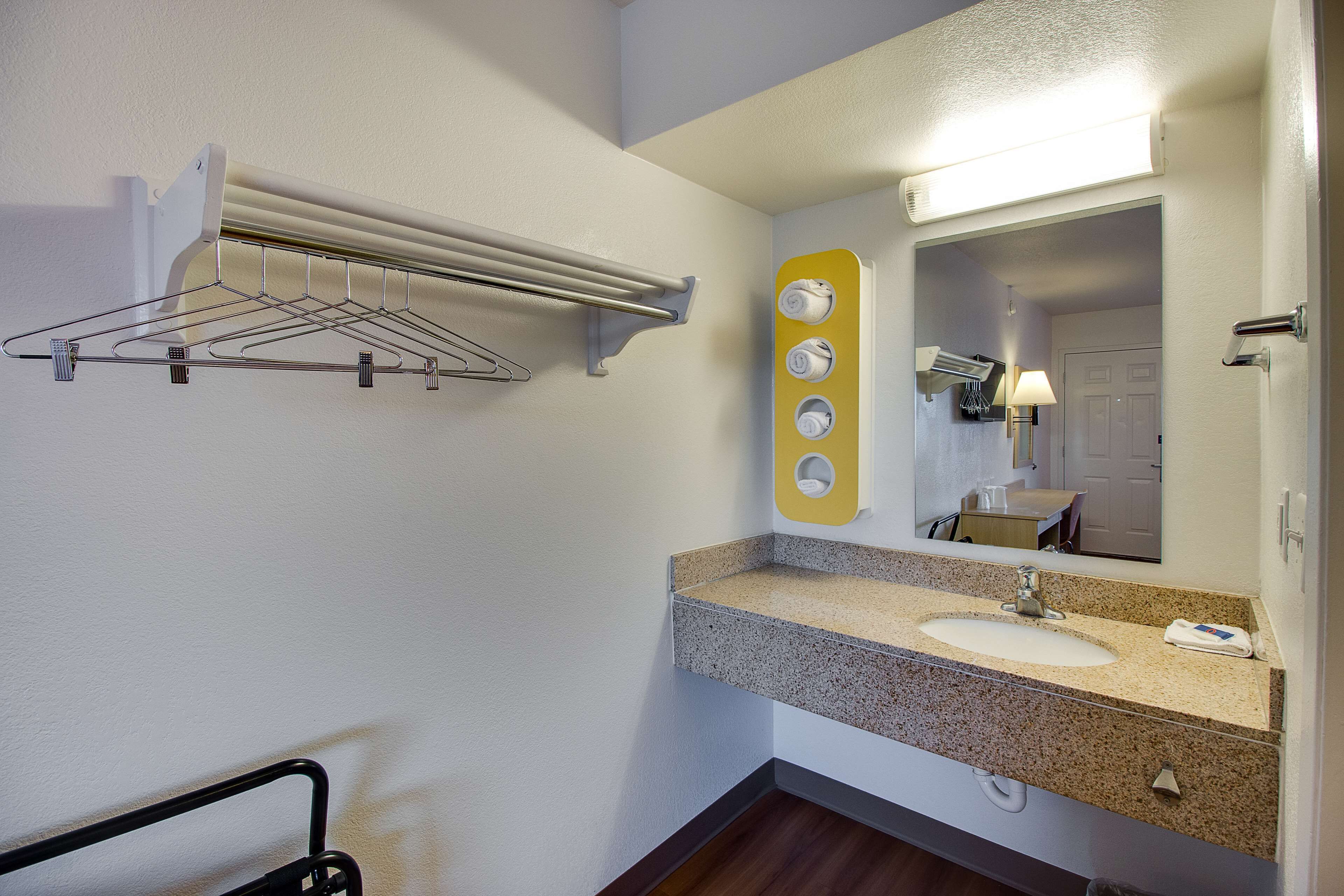 Motel 6 Phoenix East