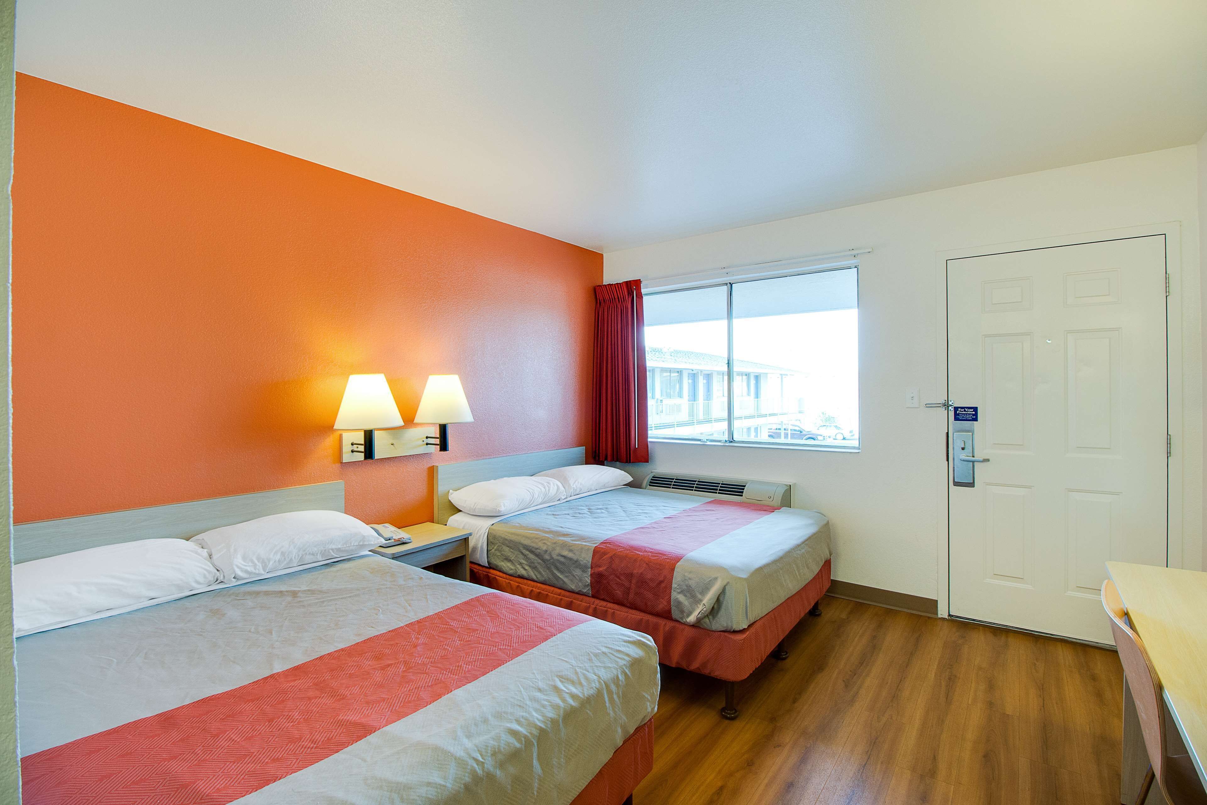 Motel 6 Phoenix East