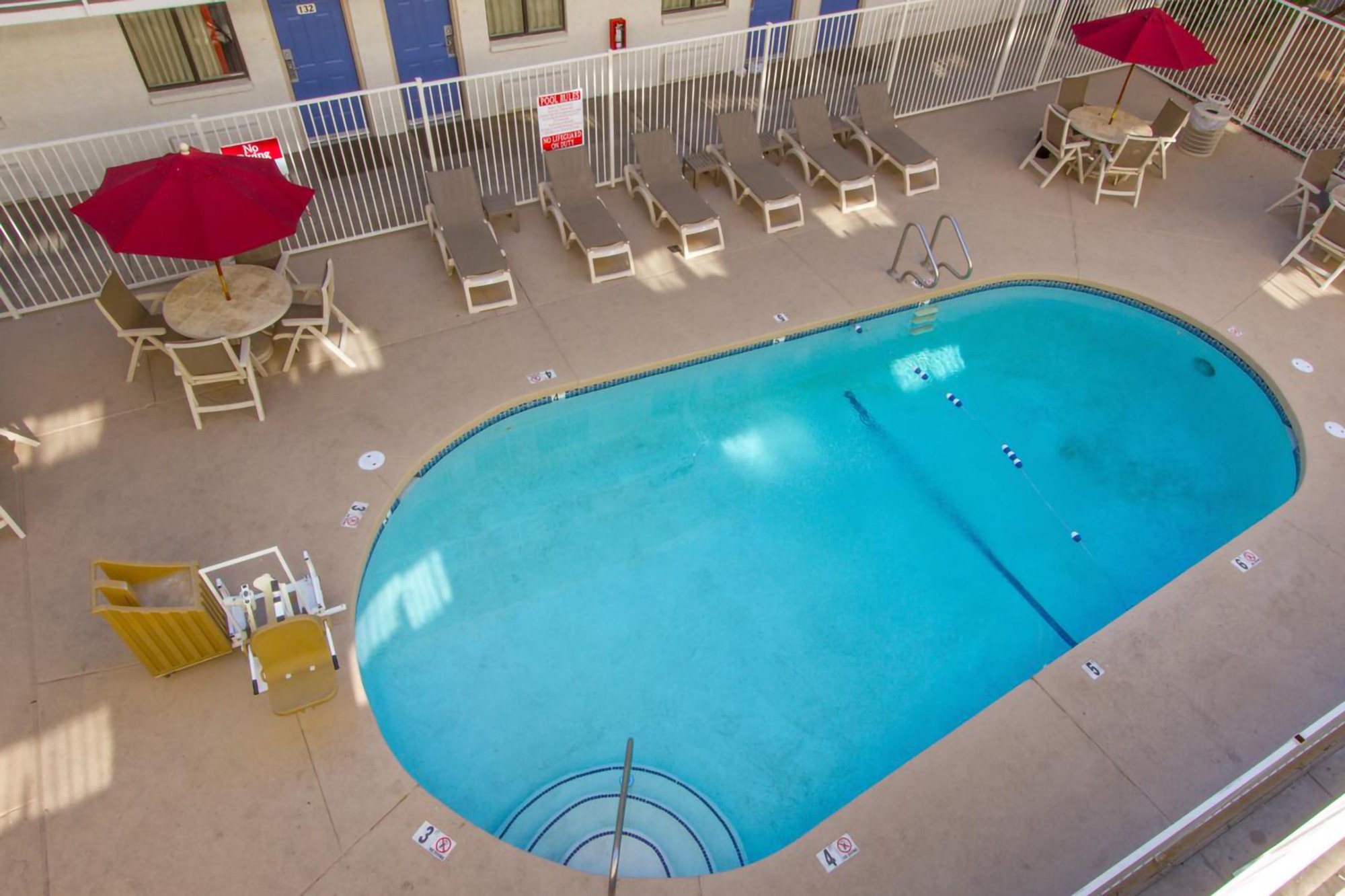 Phoenix Inn