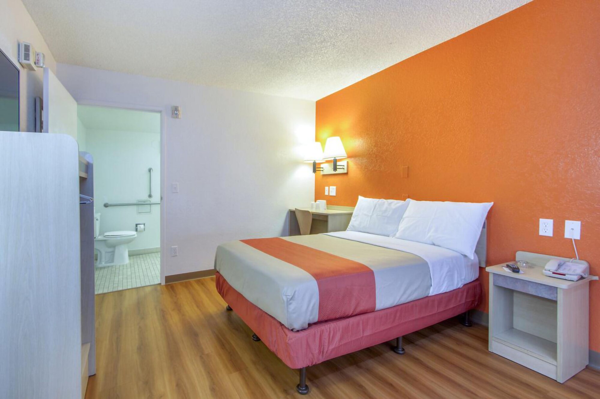 Phoenix Inn