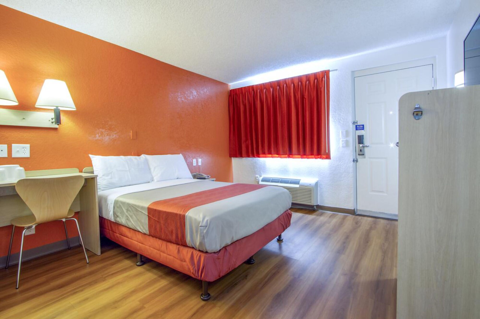 Phoenix Inn