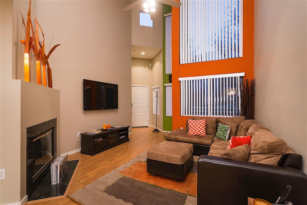 Phoenix Palms 2 BR by Casago