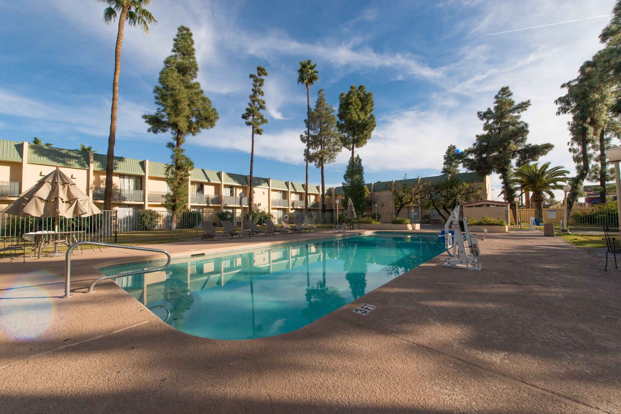 Vacation Inn Phoenix