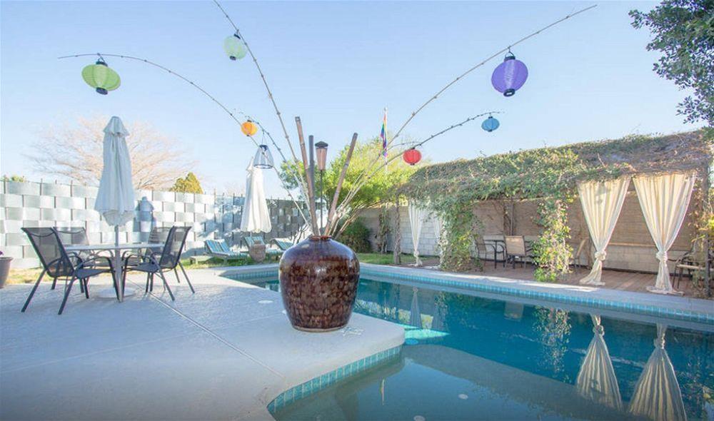 Zenyard Guest House
