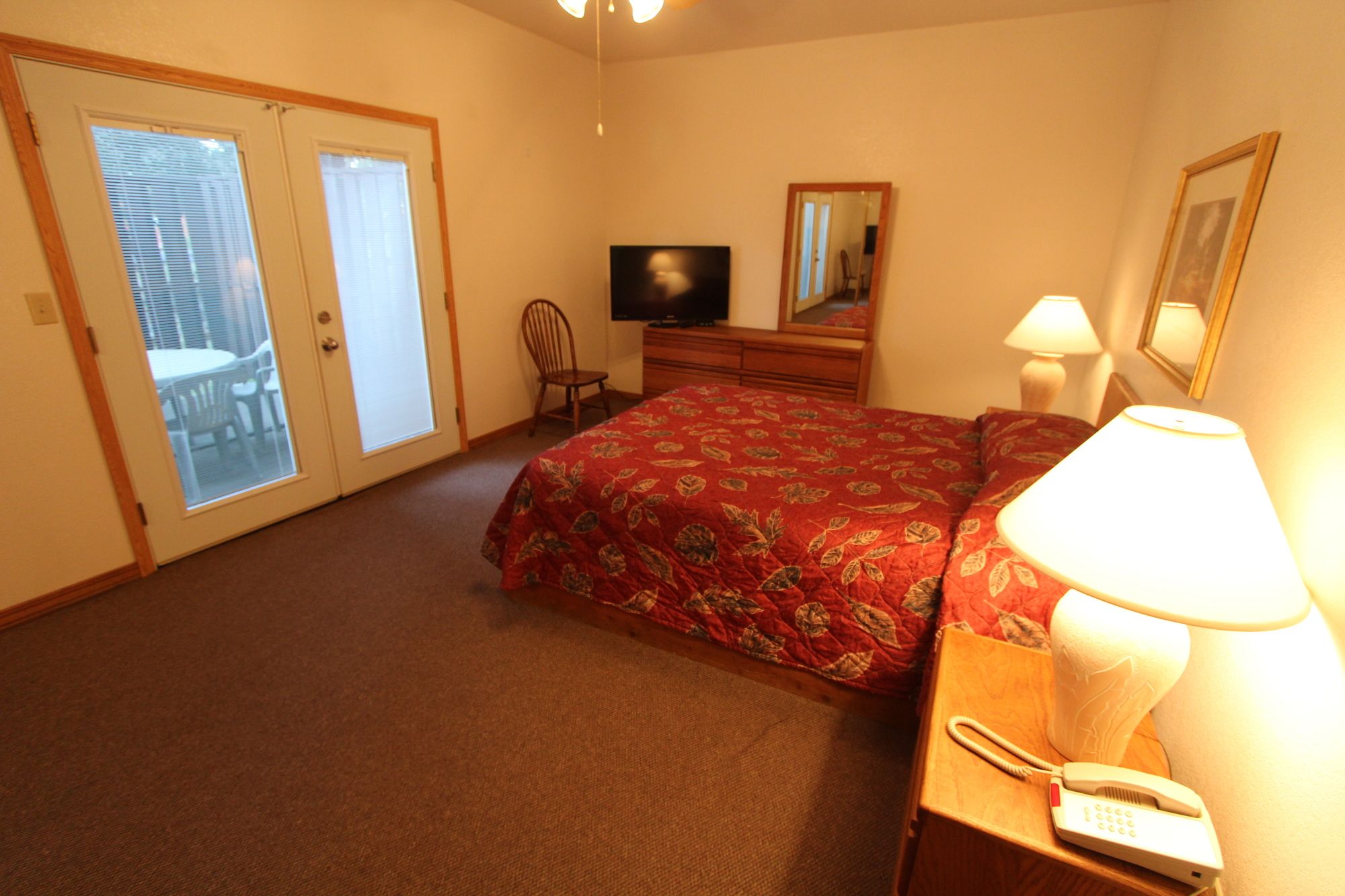 Roundhouse Resort