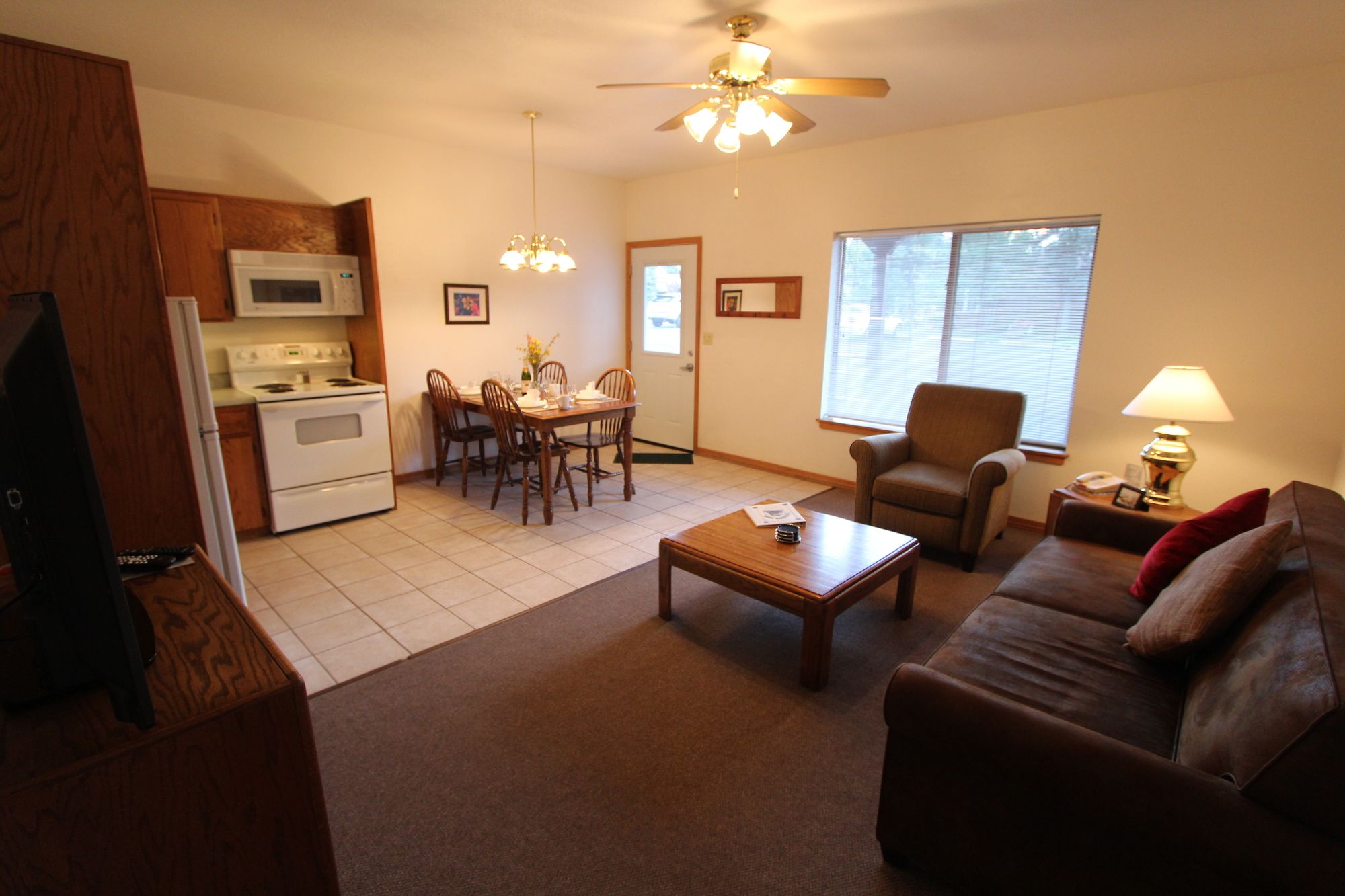 Roundhouse Resort
