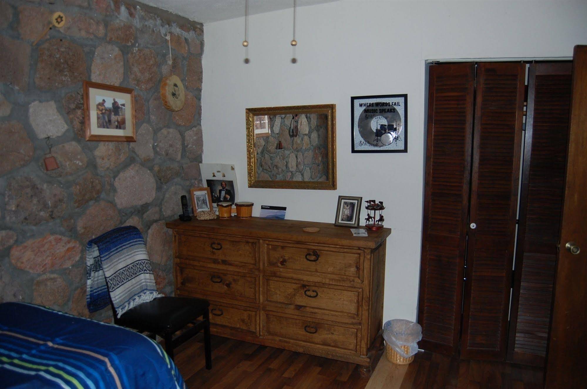 DD Gamble Guest Lodge and Ranch