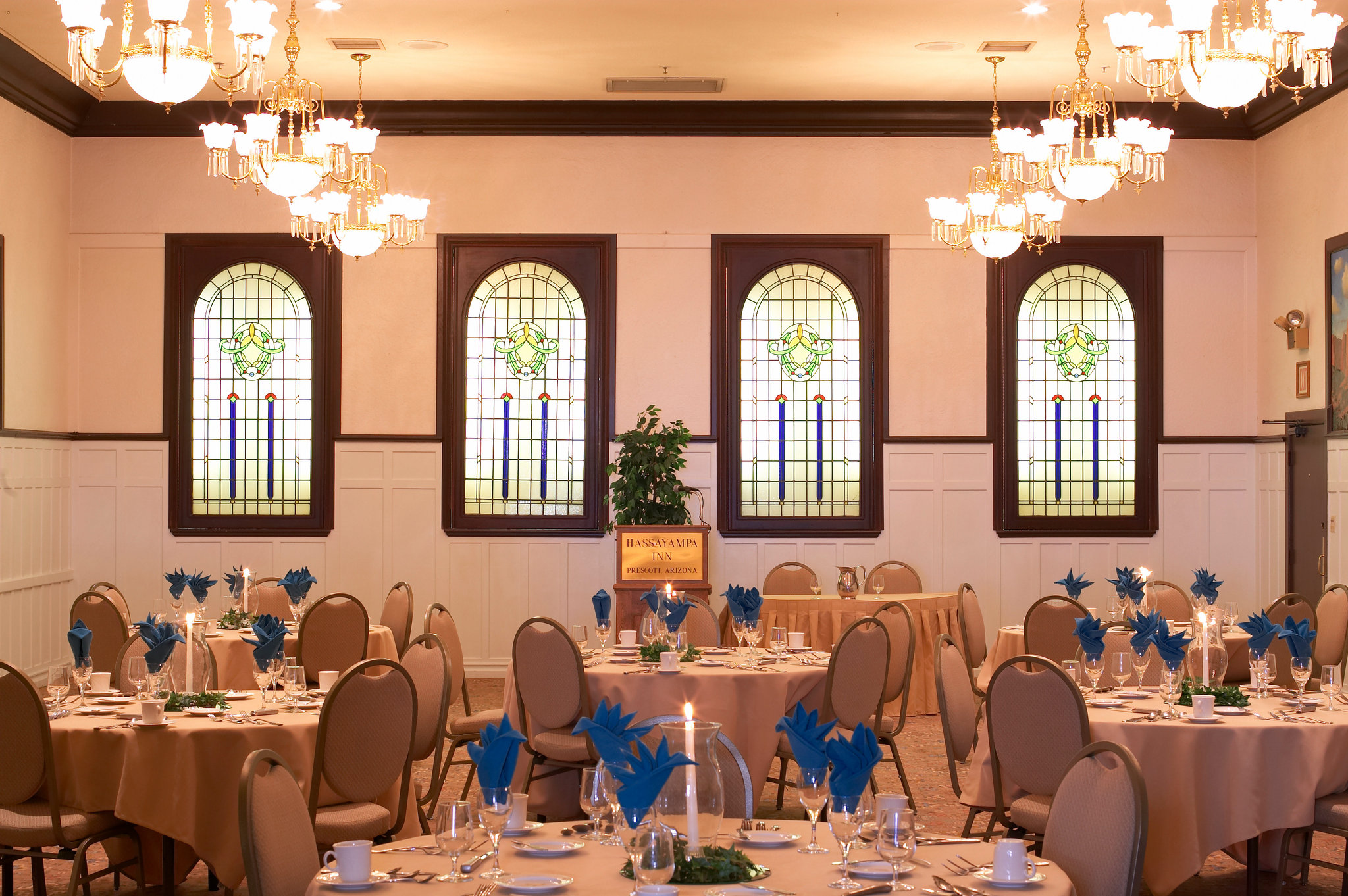 Hassayampa Inn