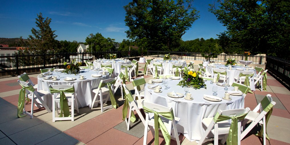 Hassayampa Inn