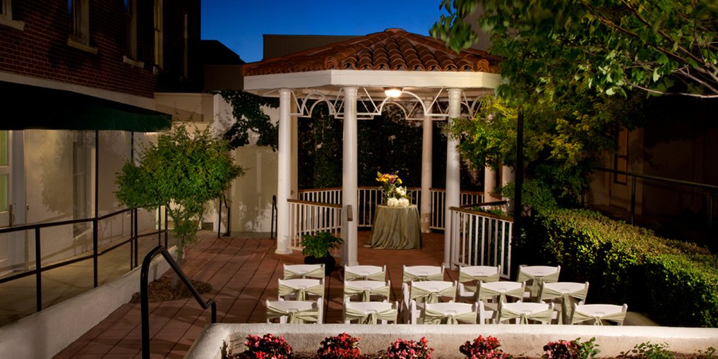 Hassayampa Inn