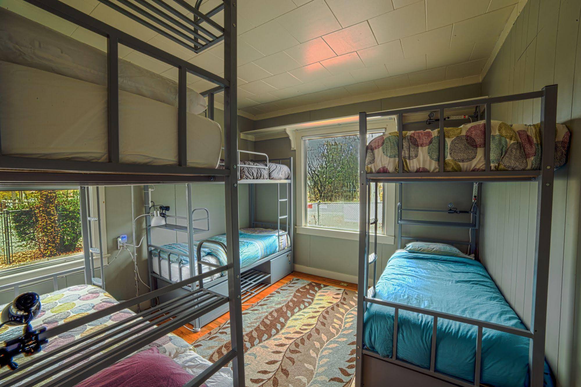 House In The Pines Hostel