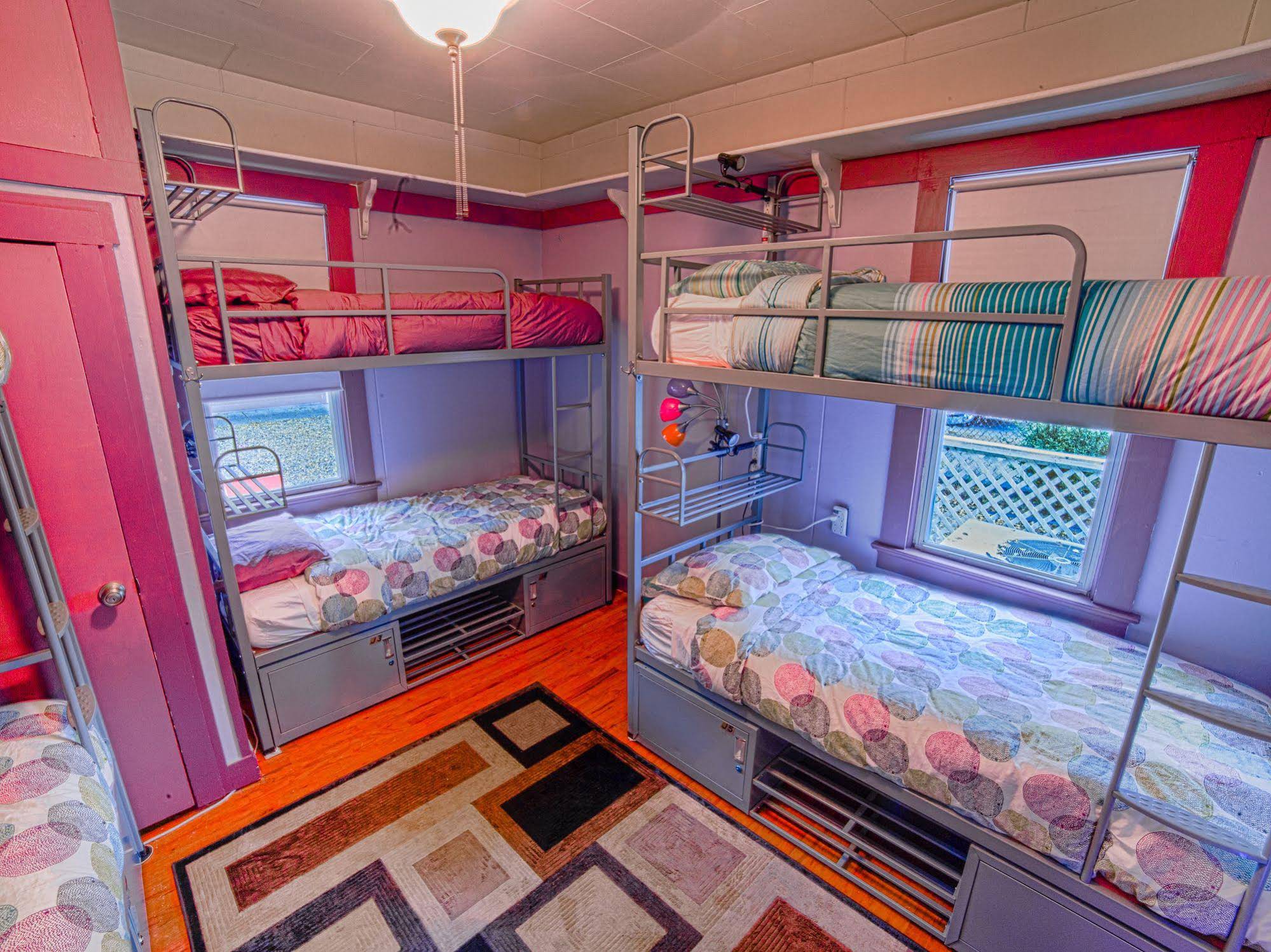 House In The Pines Hostel