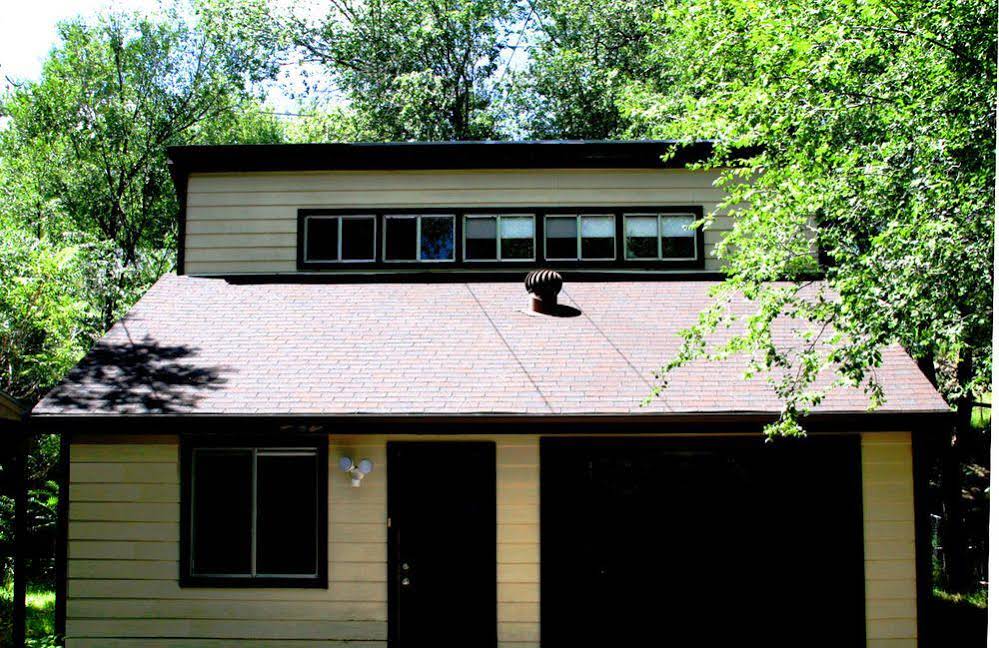 House In The Pines Hostel