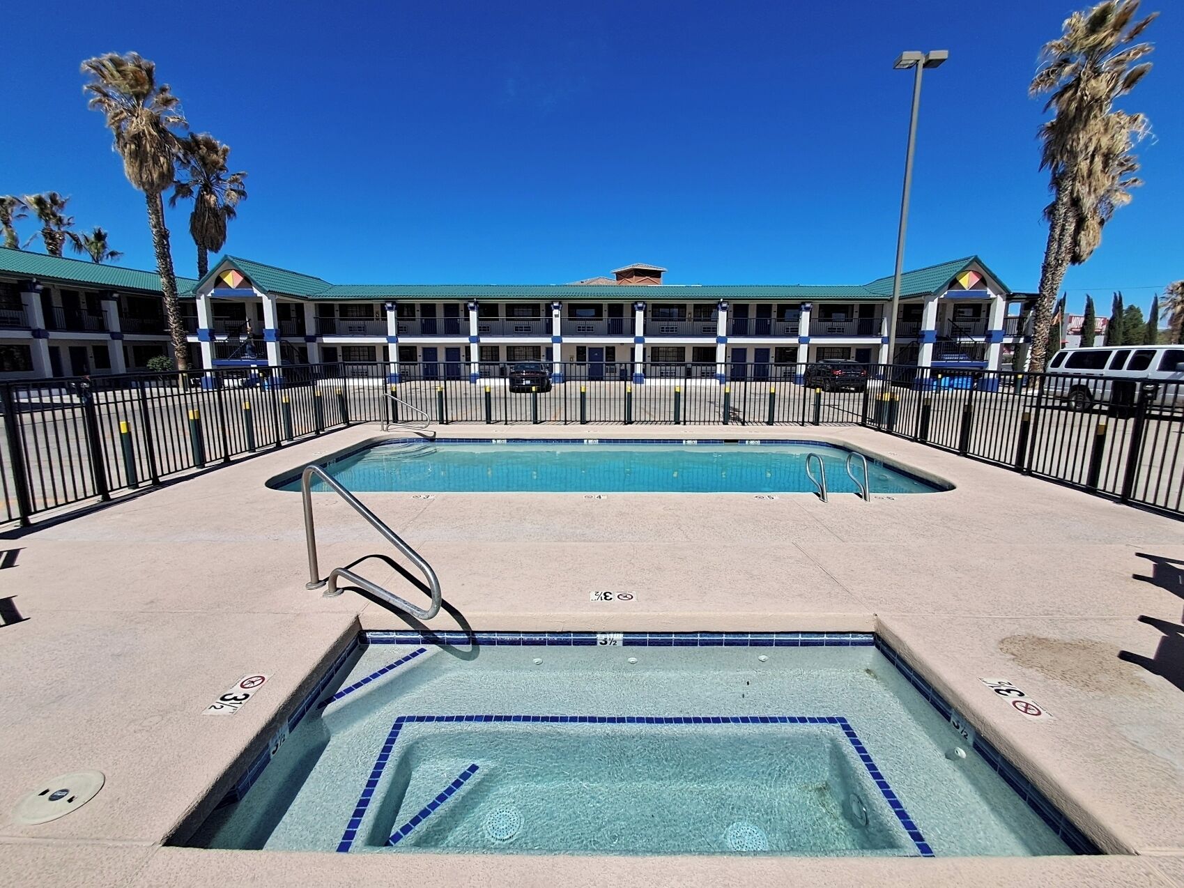 Safford Inn & Suites