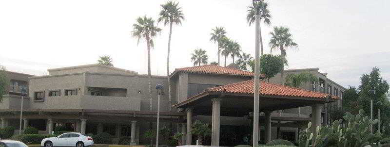 Best Western Plus Scottsdale Thunderbird Suites