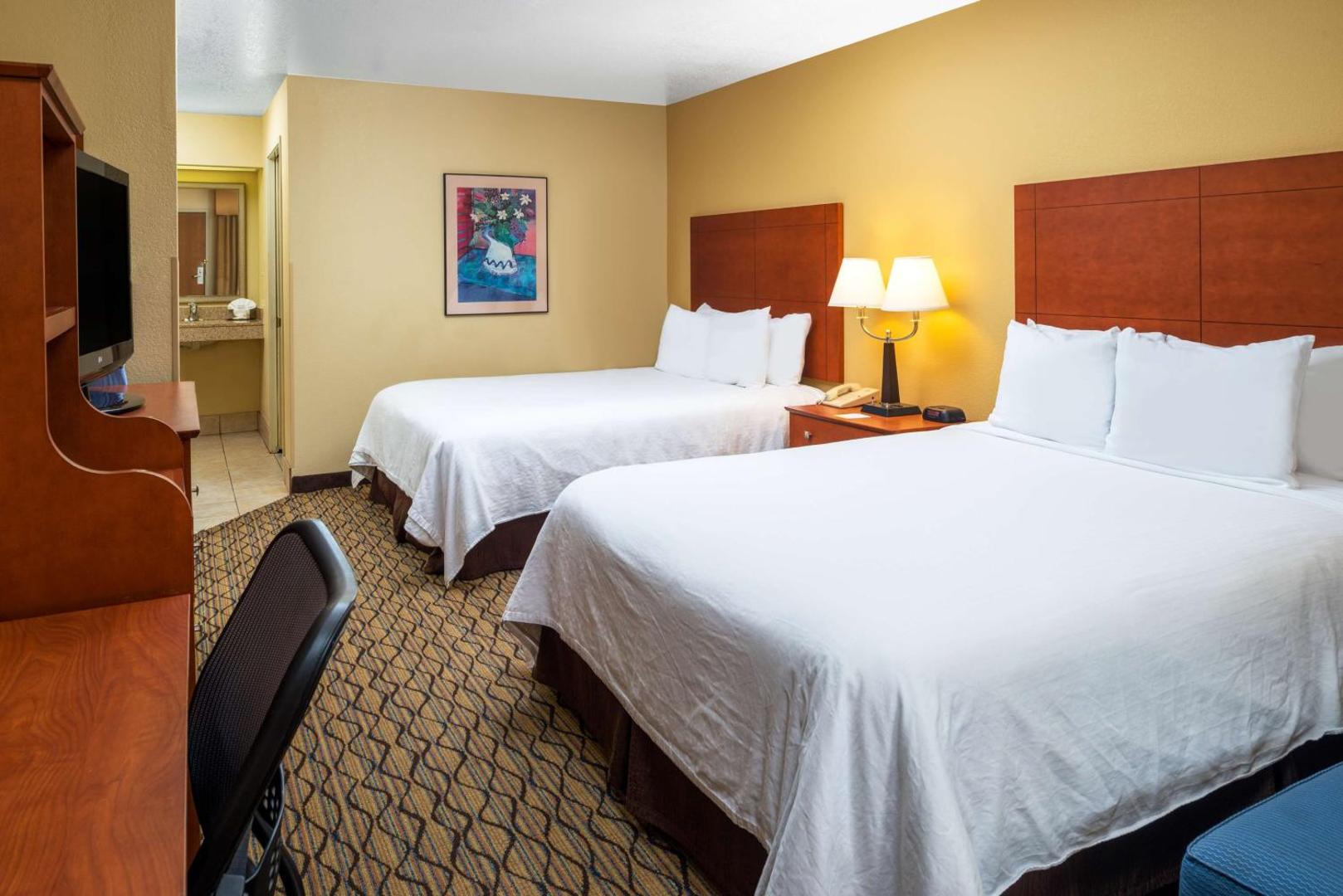 Independence 47 Hotel