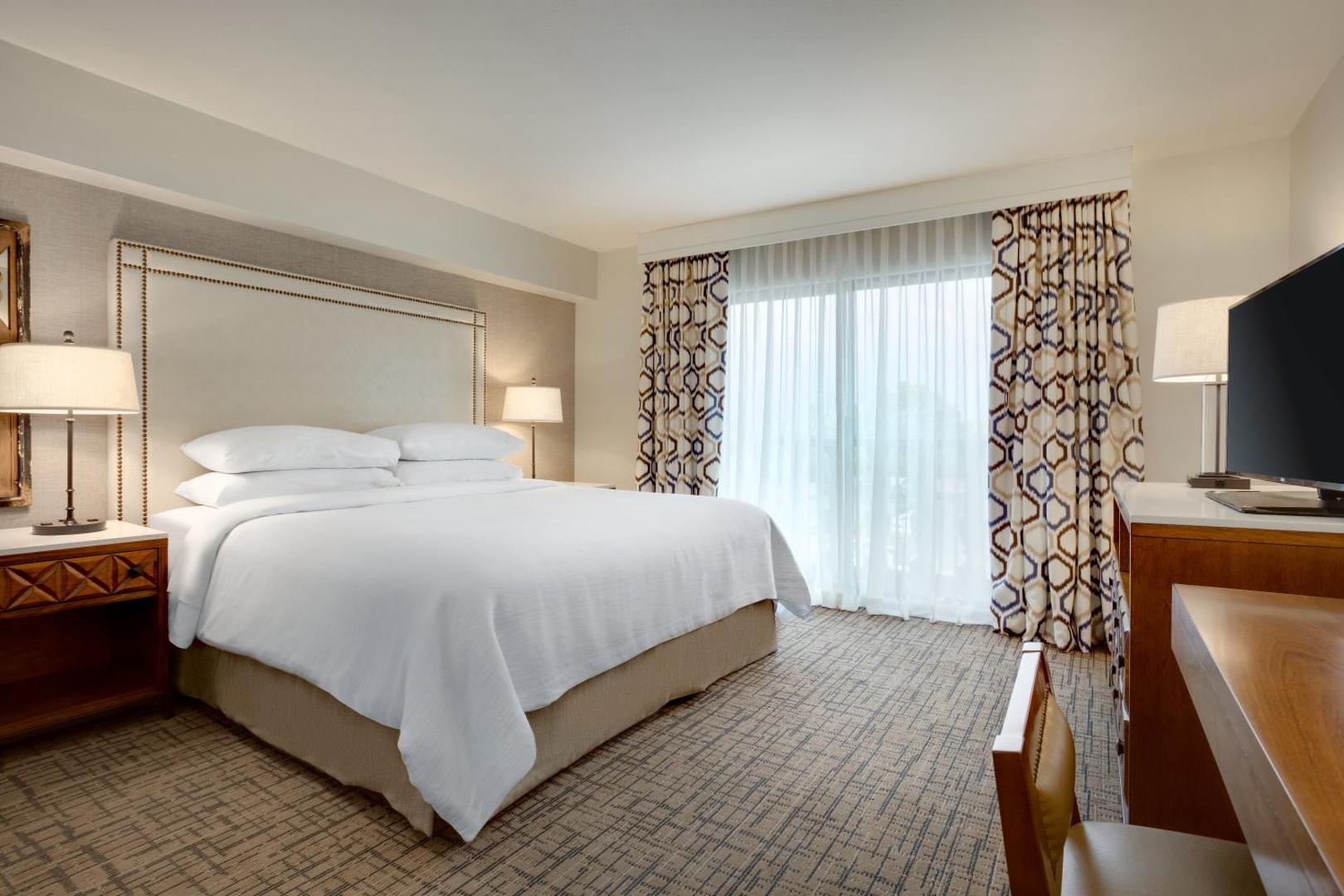 Embassy Suites by Hilton Scottsdale Resort