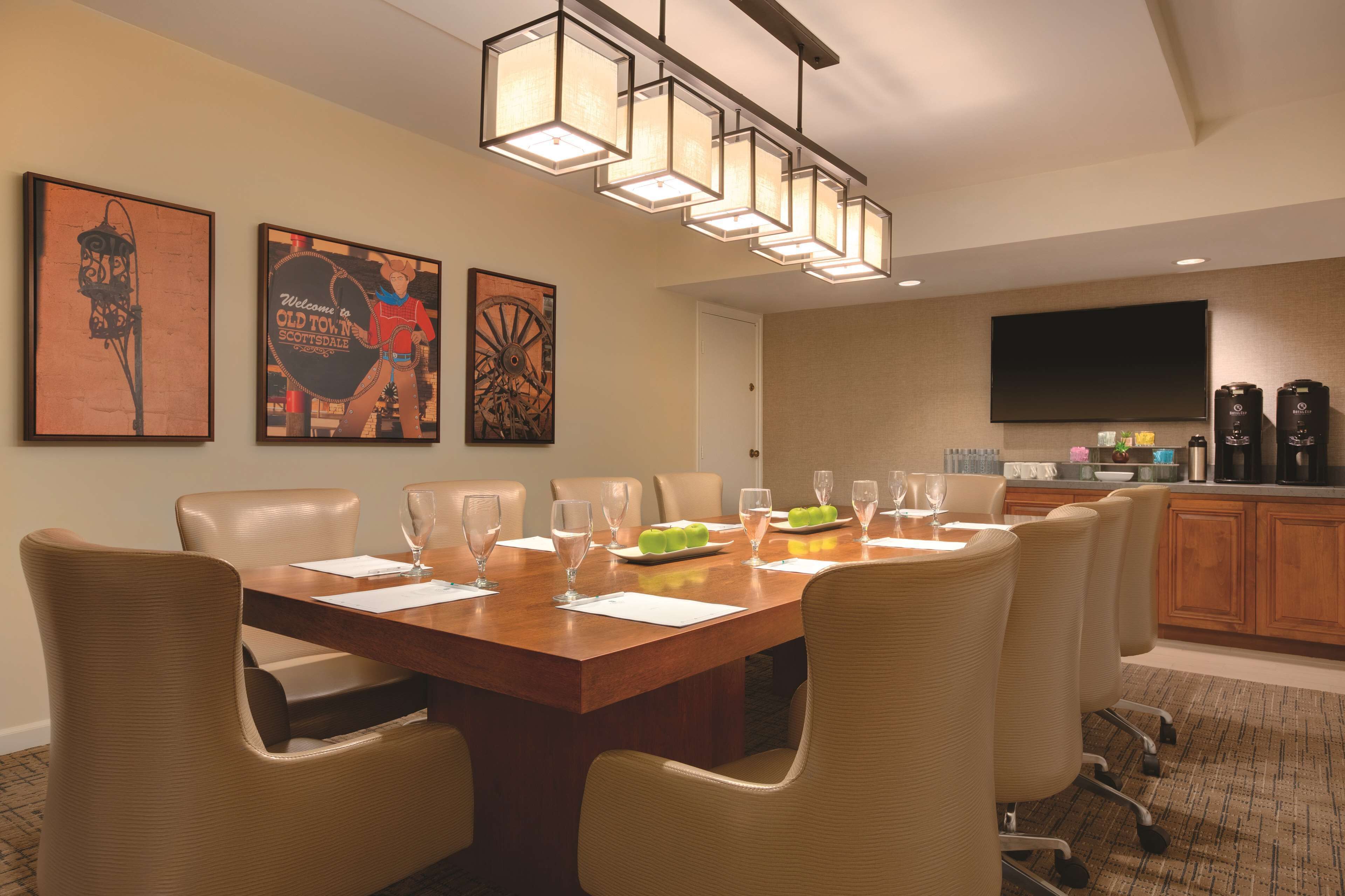 Embassy Suites by Hilton Scottsdale Resort