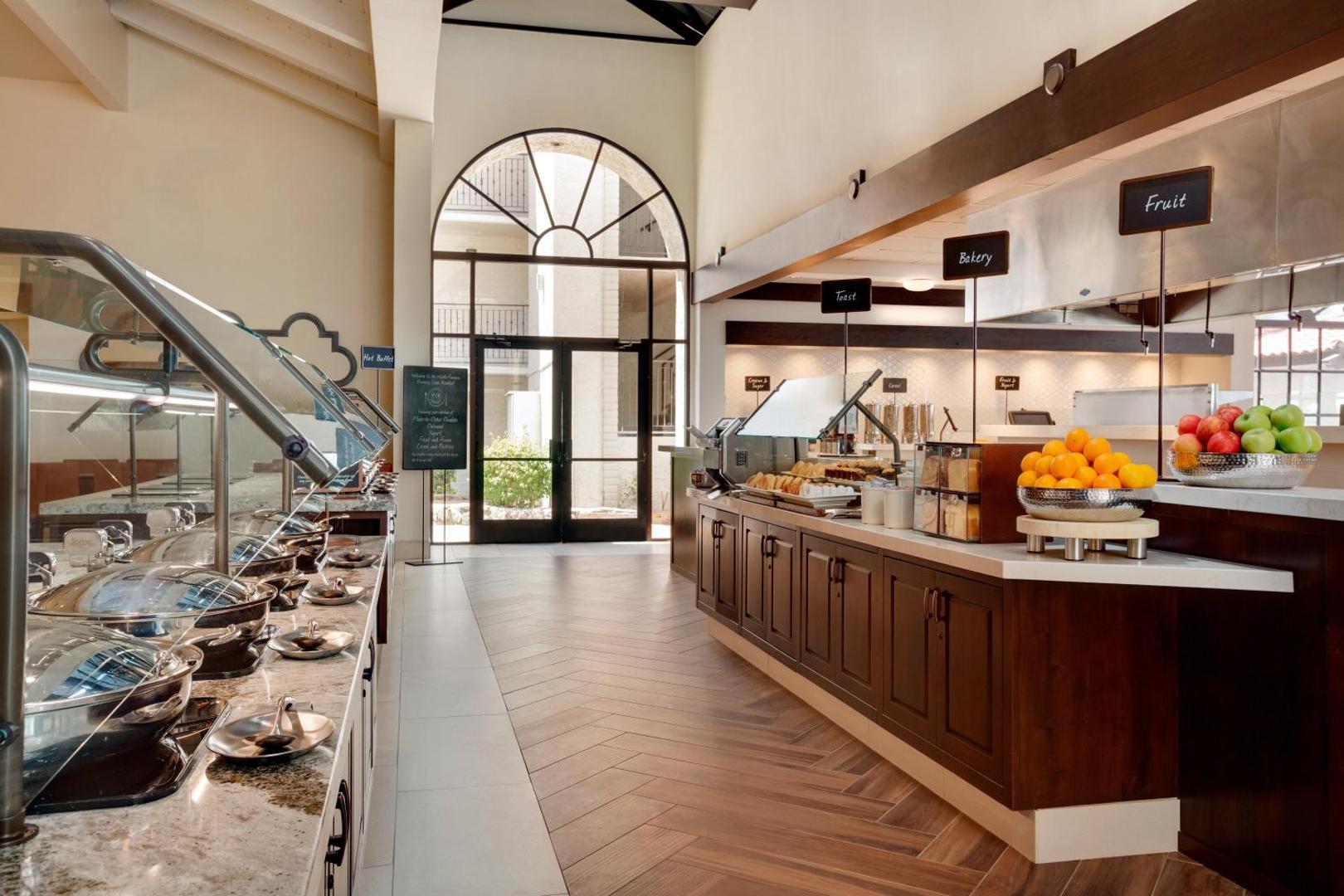 Embassy Suites by Hilton Scottsdale Resort