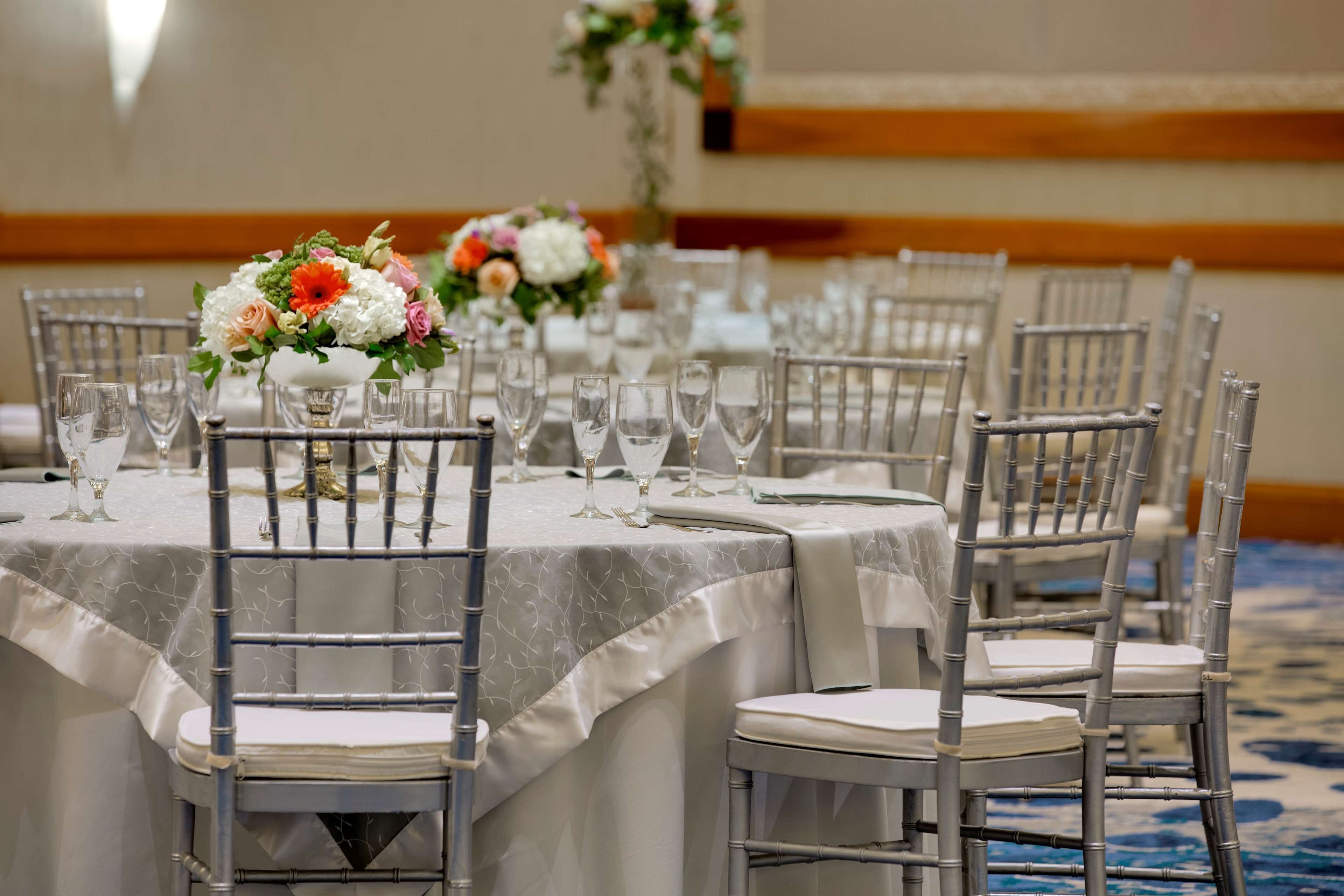 Embassy Suites by Hilton Scottsdale Resort