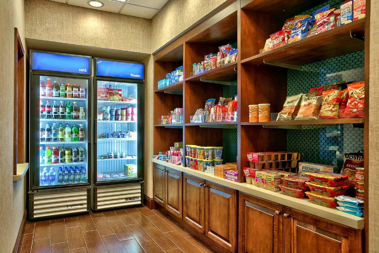 Hampton Inn & Suites Scottsdale at Talking Stick