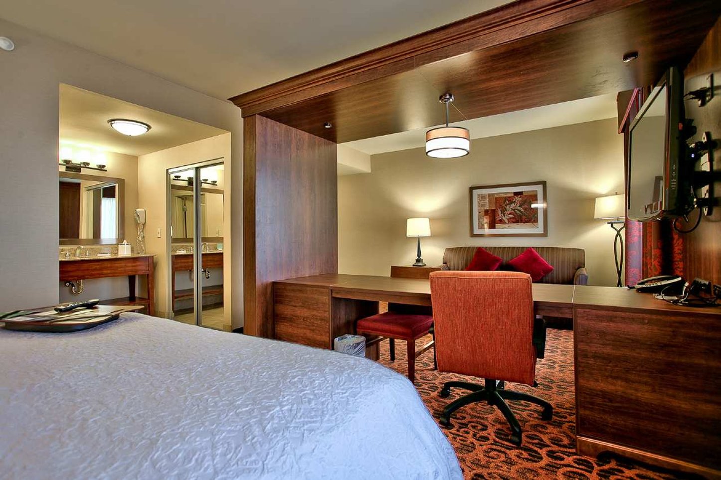 Hampton Inn & Suites Scottsdale at Talking Stick