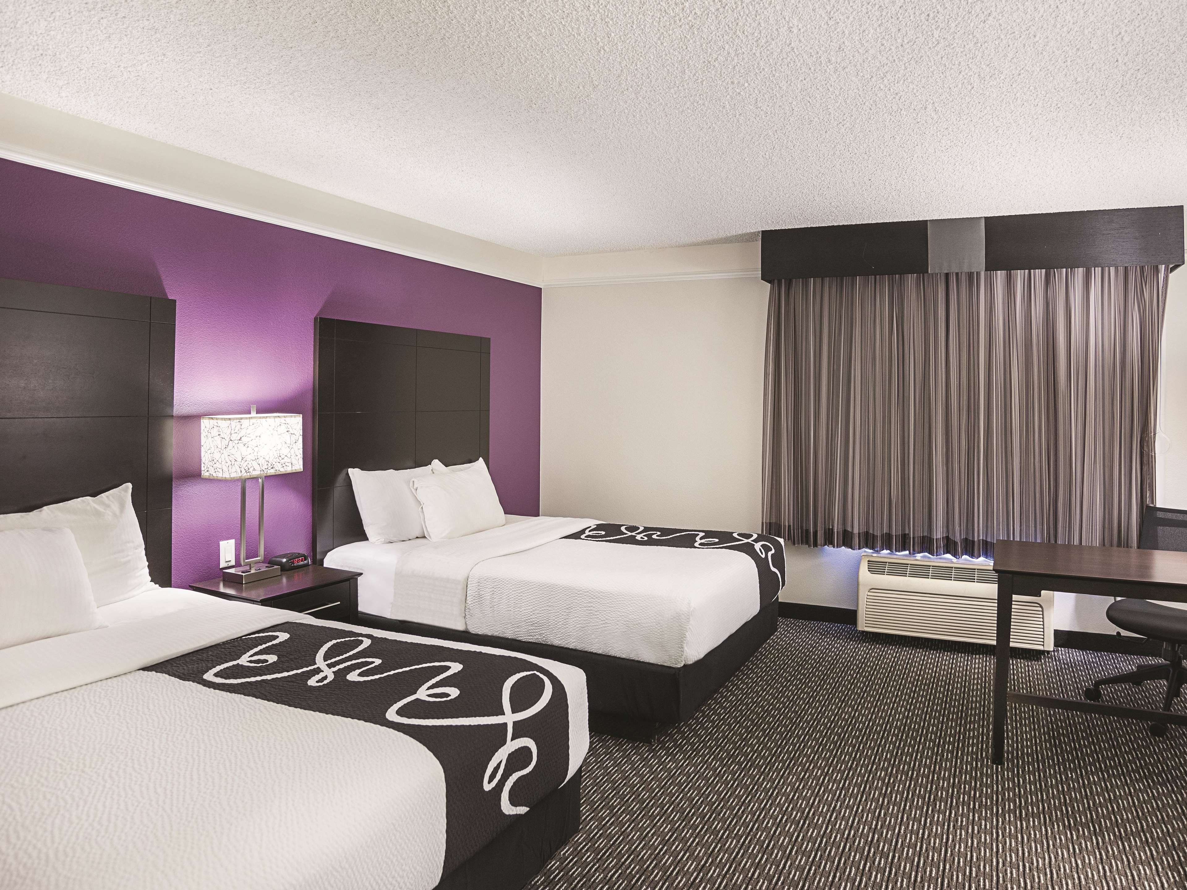 La Quinta Inn & Suites by Wyndham Phoenix Scottsdale
