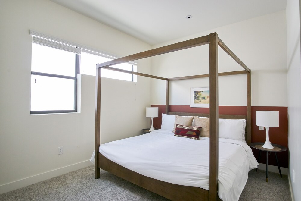 Old Town Suites by Sonder