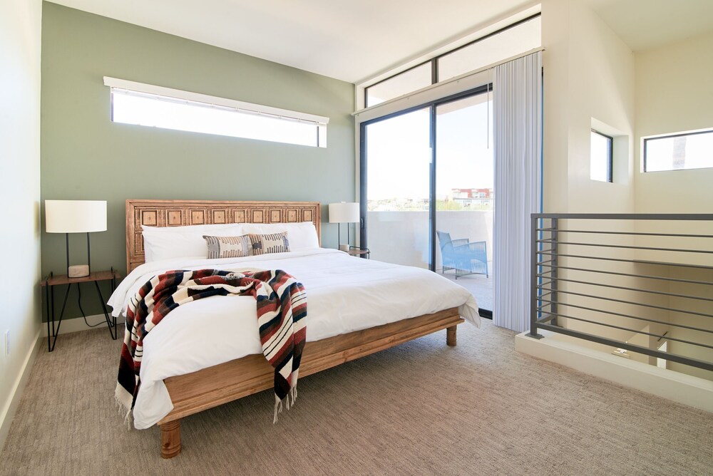 Old Town Suites by Sonder