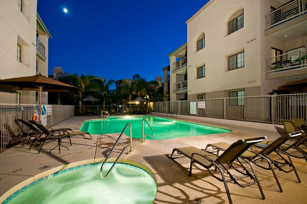 Paradise View Villas by Casago