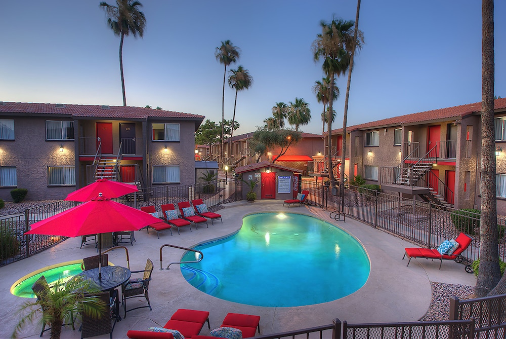 Scottsdale Park Suites