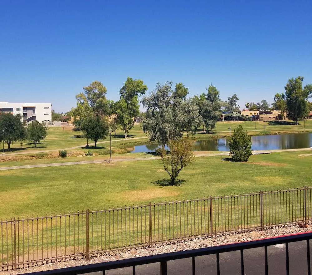 Scottsdale Park Suites