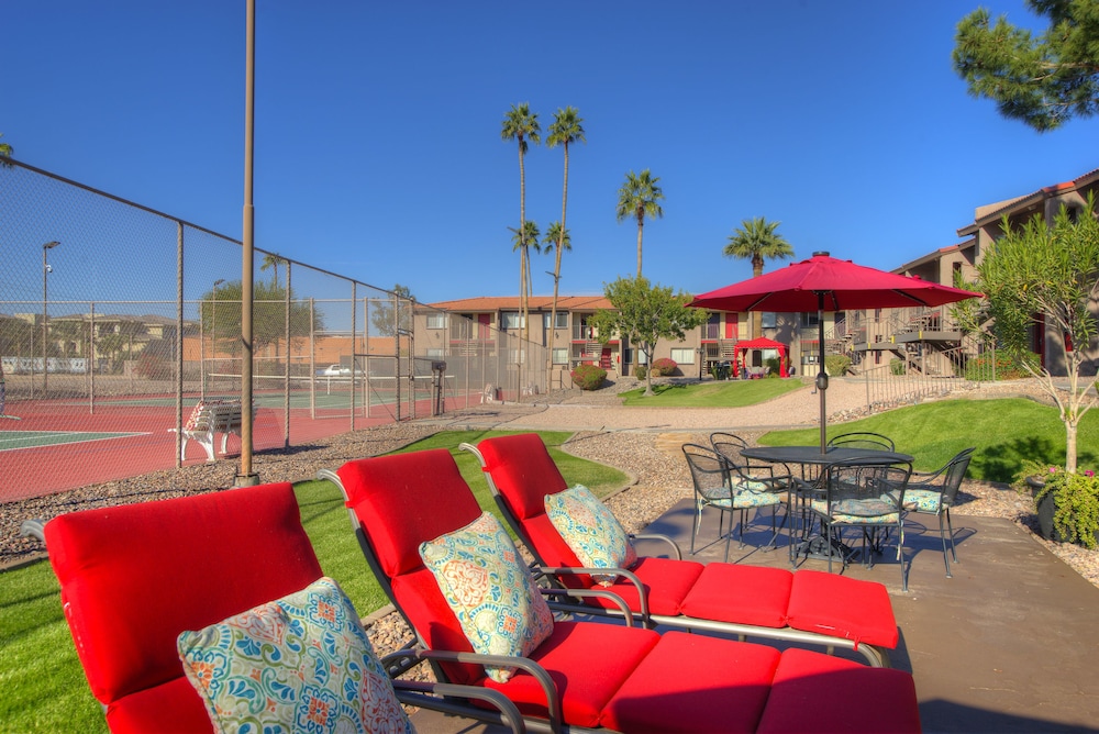 Scottsdale Park Suites