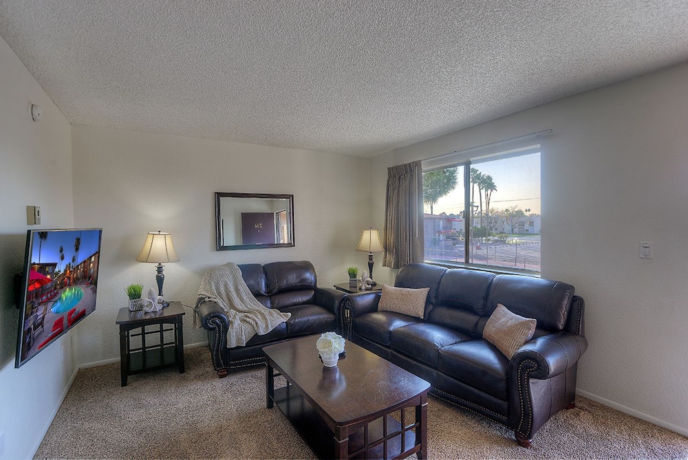 Scottsdale Park Suites