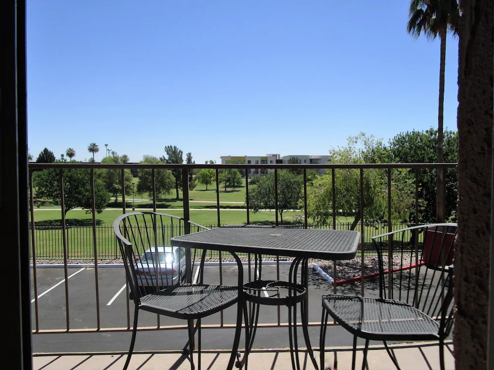 Scottsdale Park Suites