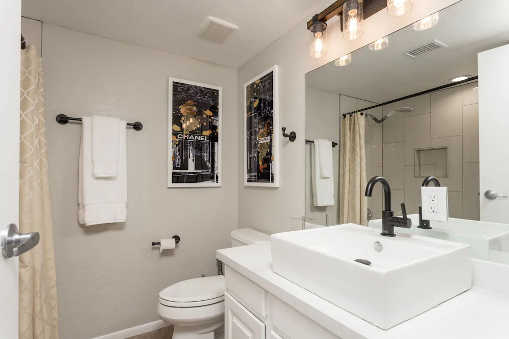 Speakeasy Condo by Casago
