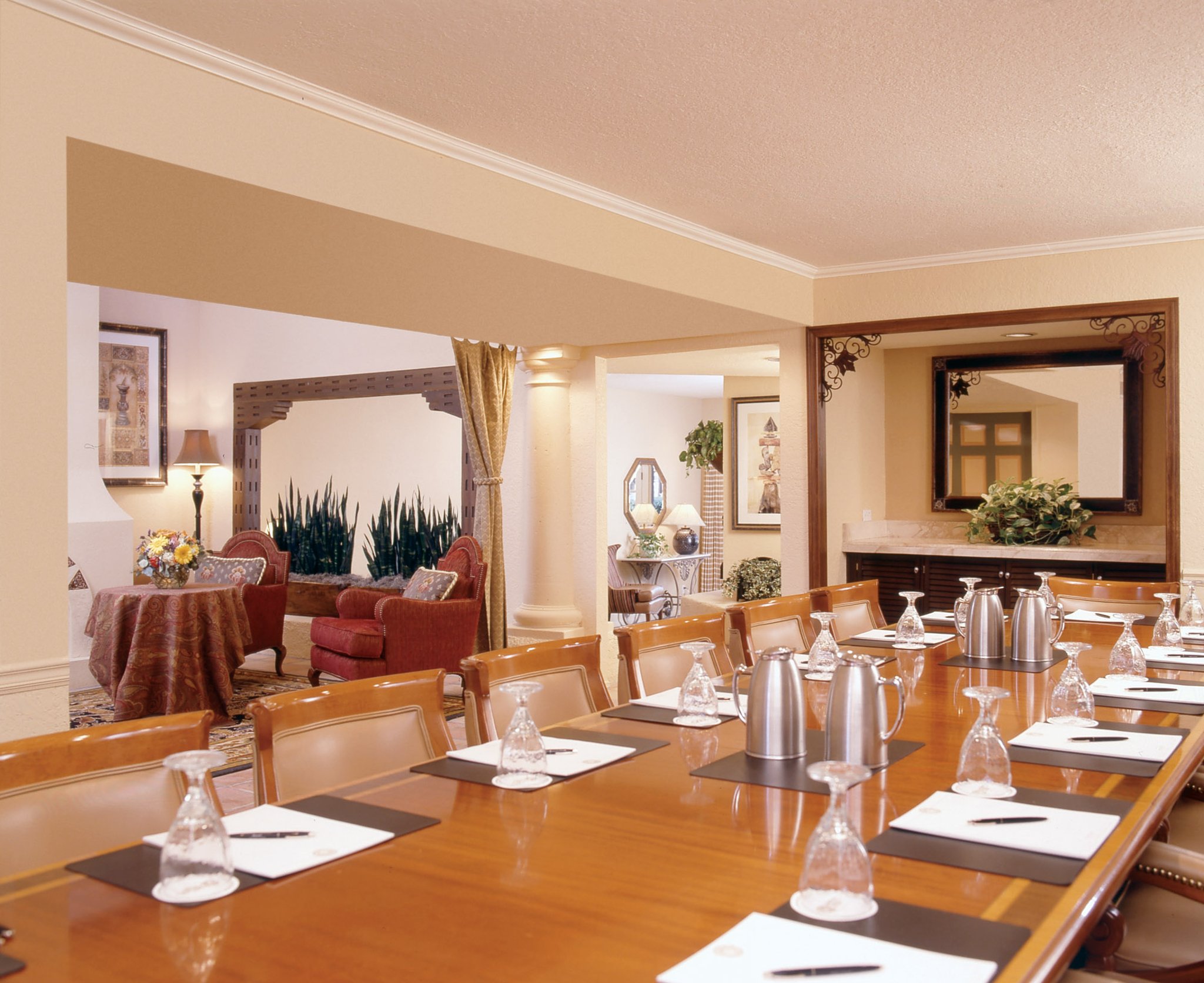 The Scottsdale Resort & Spa, Curio Collection by Hilton
