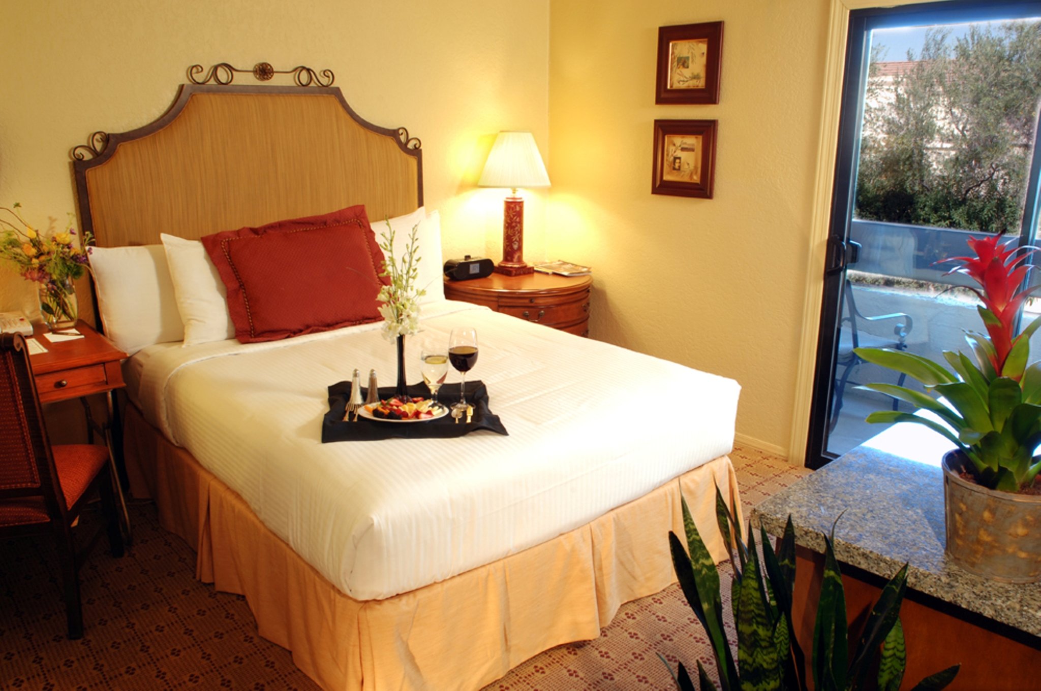 The Scottsdale Resort & Spa, Curio Collection by Hilton