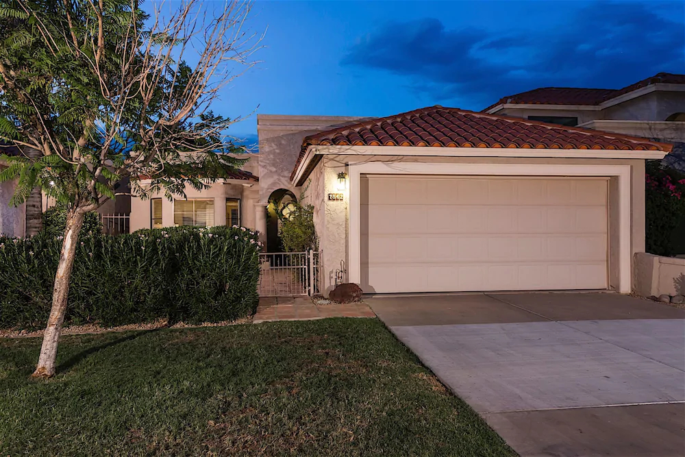 Truly Charming At Mccormick Ranch 2 BR by Casago