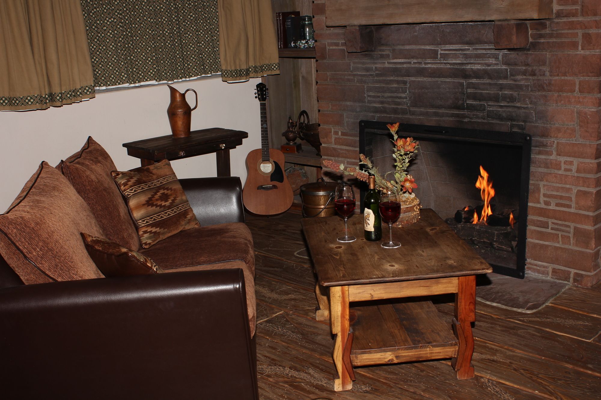 Adobe Village Graham Inn
