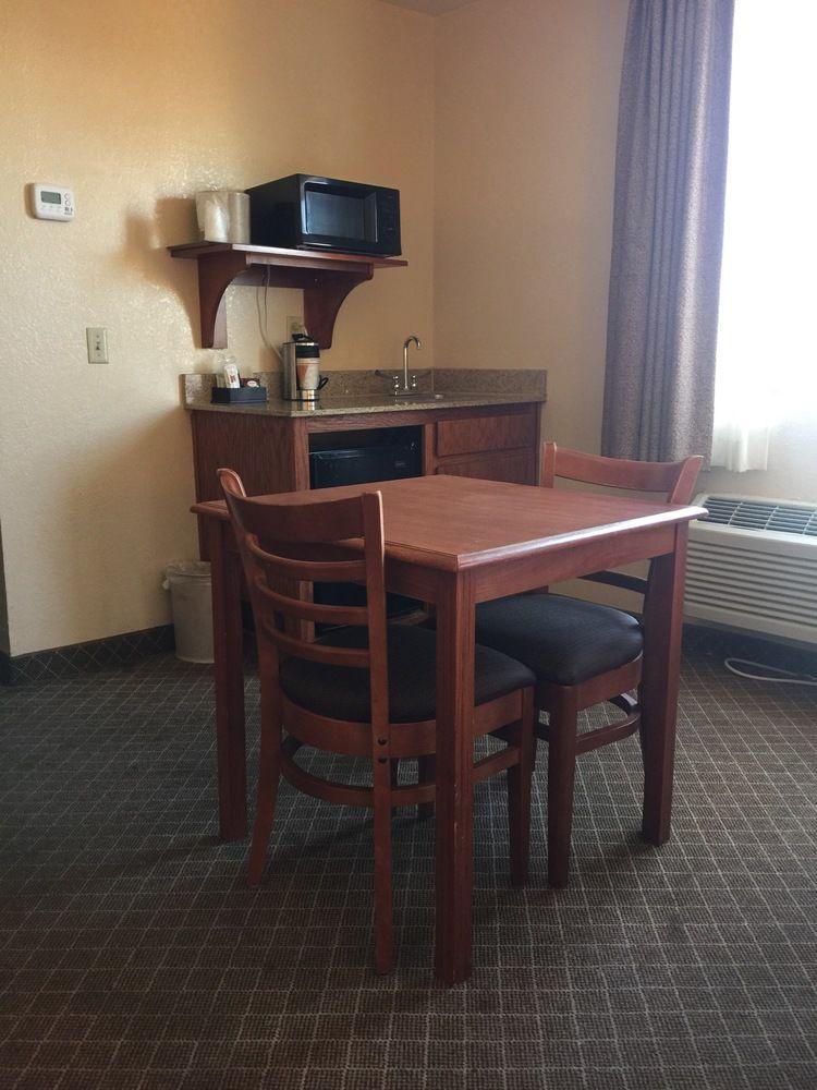 Clarion Inn