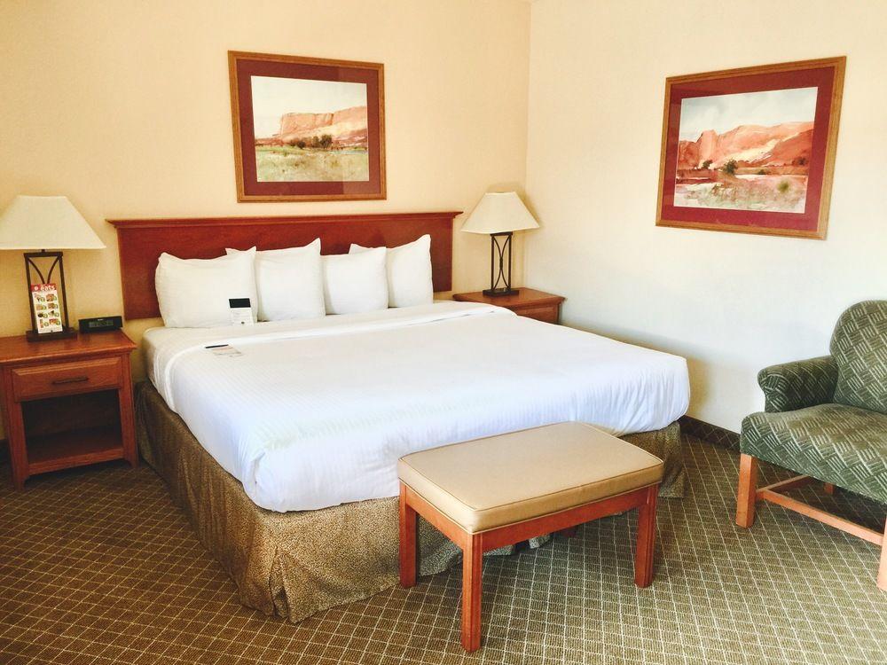 Clarion Inn