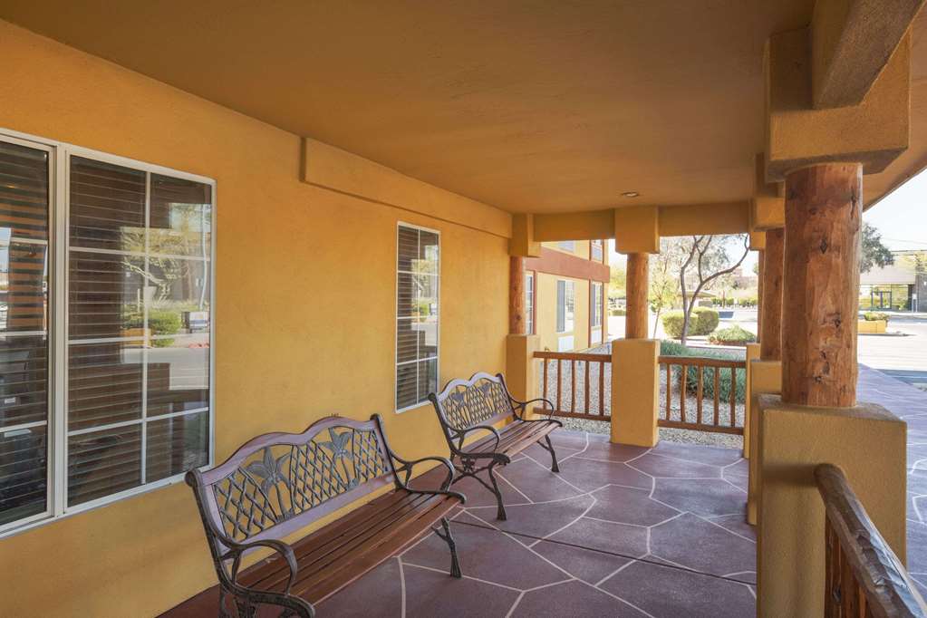 Garner Hotel Phoenix  Surprise